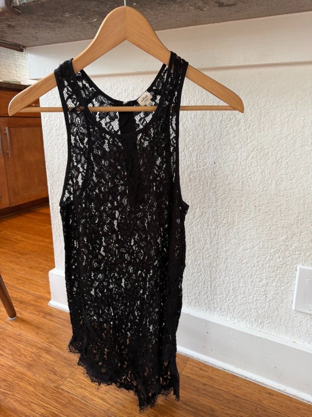Wilfred (Aritzia) Black Lace Racerback Tank